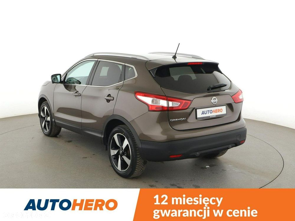 Nissan Qashqai 1.6 DCi Xtronic TEKNA - 4