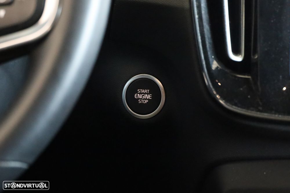 Volvo XC 40 1.5 T2 Plus Dark Auto - 18