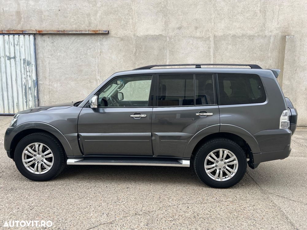 Mitsubishi Pajero 3.2 DI-D Instyle - 13