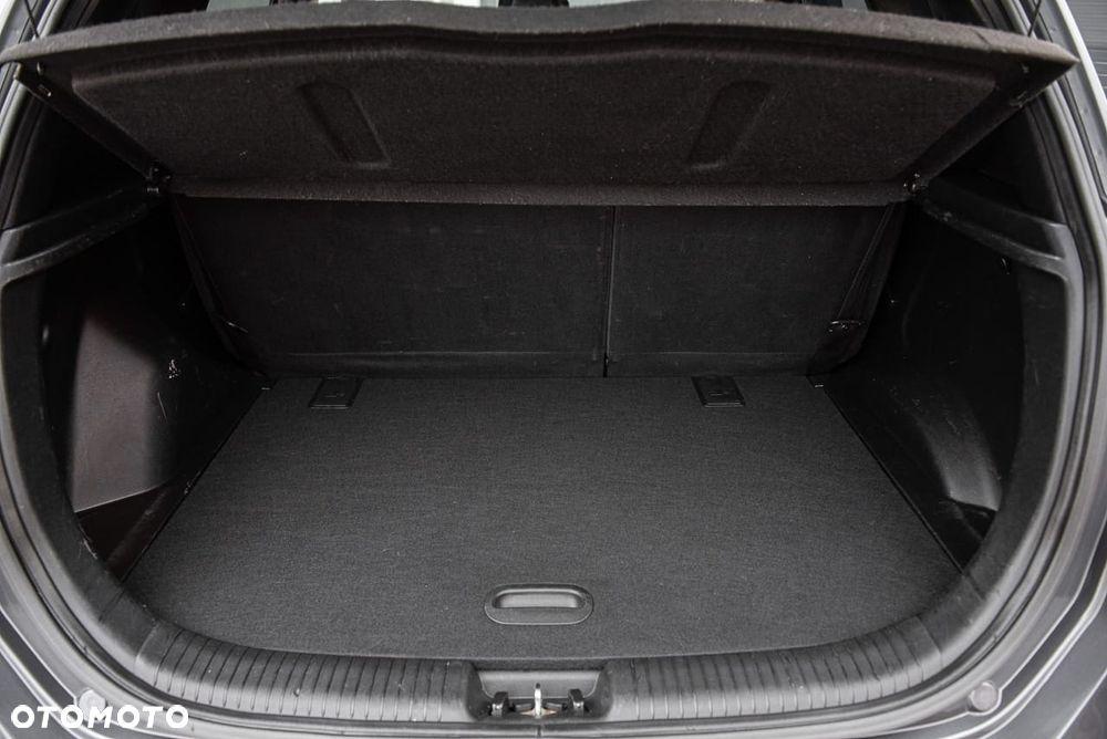 Hyundai ix20 1.6 blue Trend - 26