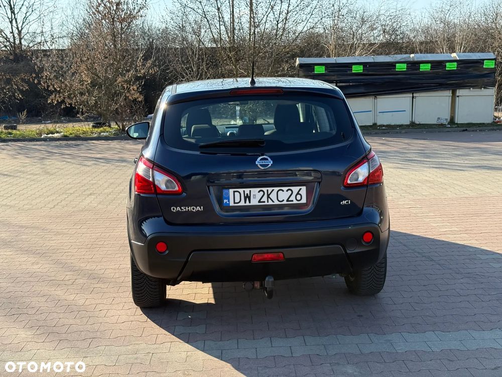 Nissan Qashqai - 2