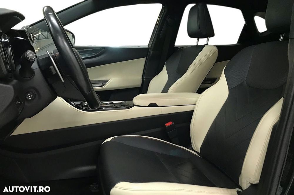 Lexus Seria NX 450h+ E-FOUR Executive Line - 12