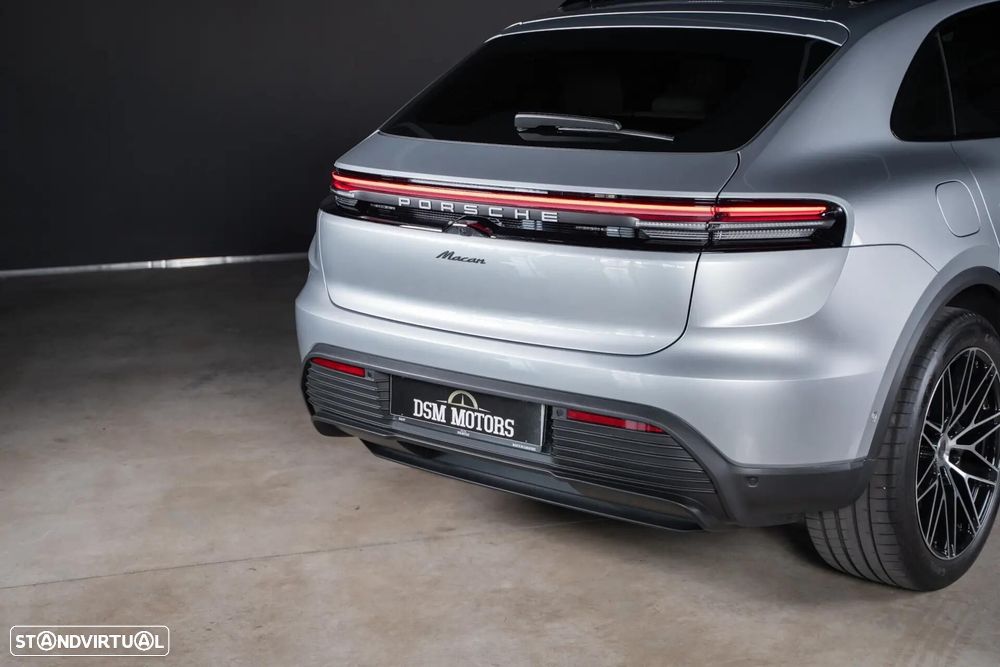 Porsche Macan Electric - 10