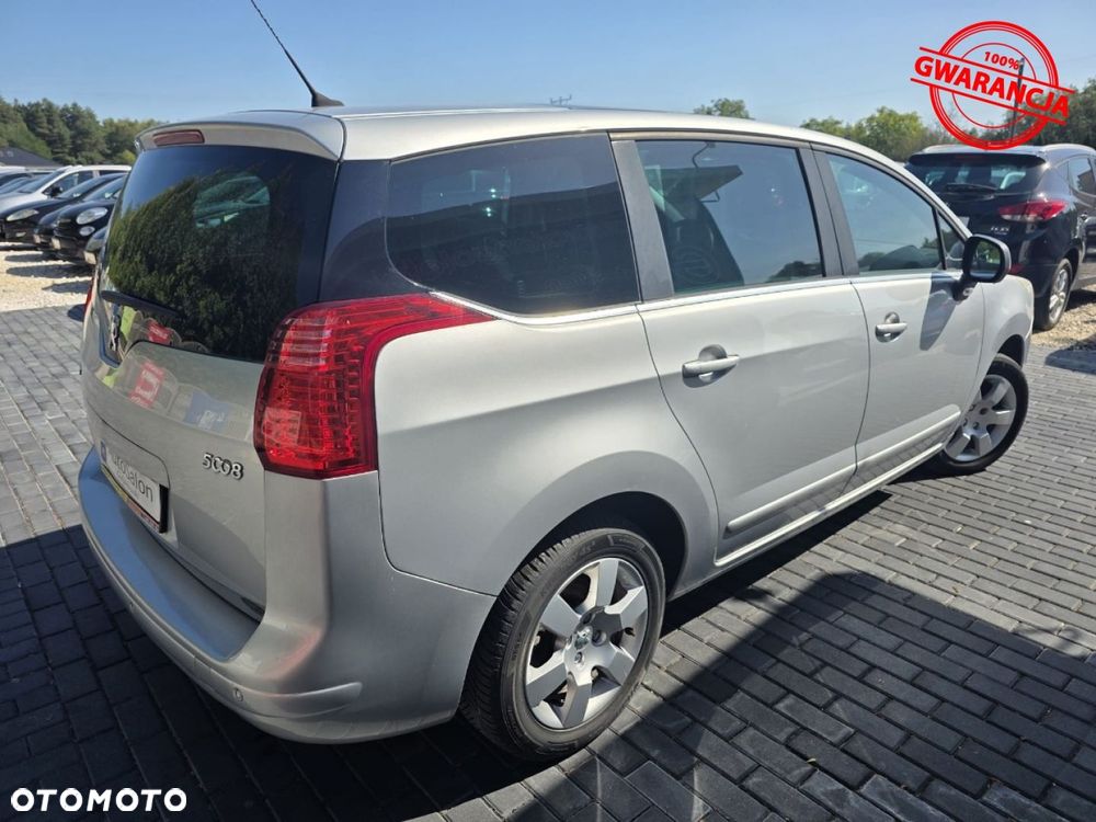 Peugeot 5008 - 12