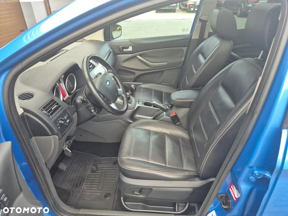 Ford Kuga 2.0 TDCi 4x4 Titanium - 18