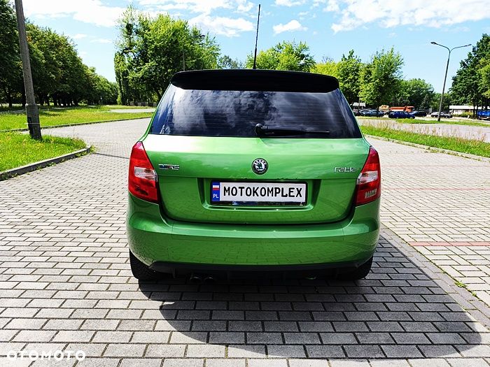 Skoda Fabia 1.4 TSI DSG RS - 10