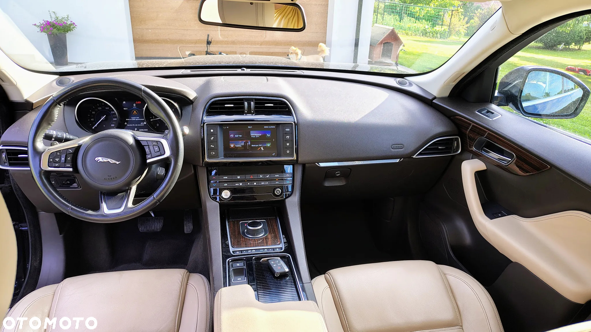 Jaguar F-Pace - 14