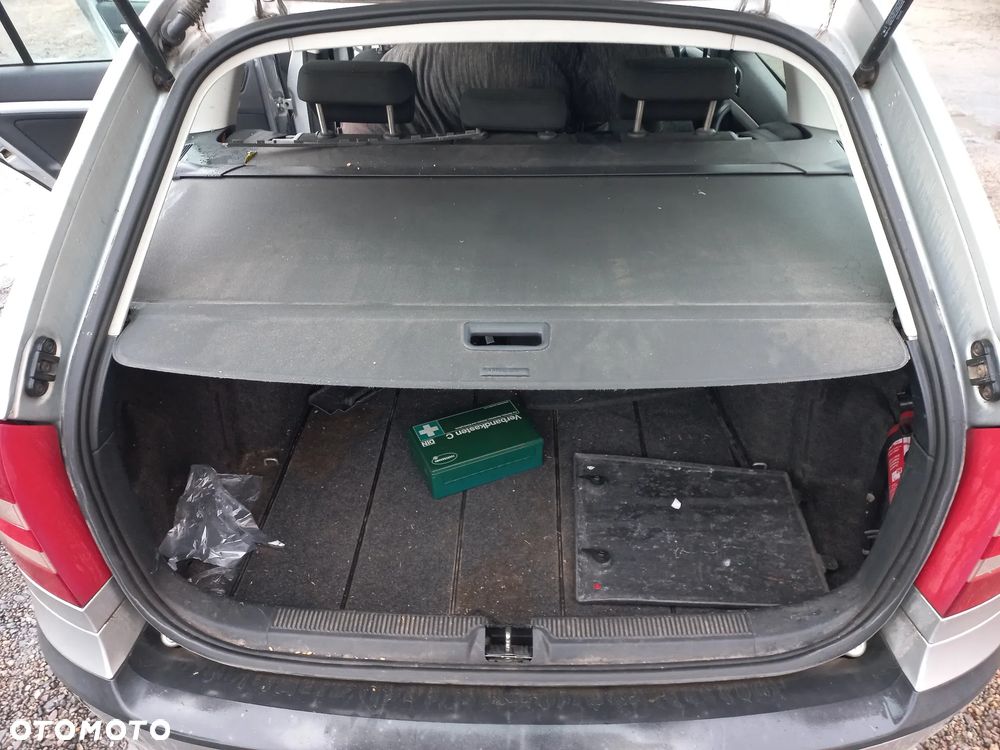 Skoda Octavia II Kombi 1.9 TDI 105km 08r 9156 wszystkie części maska - 8
