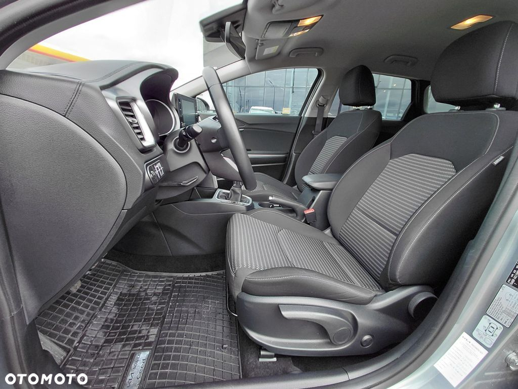 Kia Ceed 1.5 T-GDI M - 11
