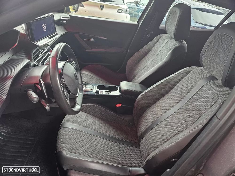 Peugeot 2008 BlueHDi 130 EAT8 Allure Pack - 8