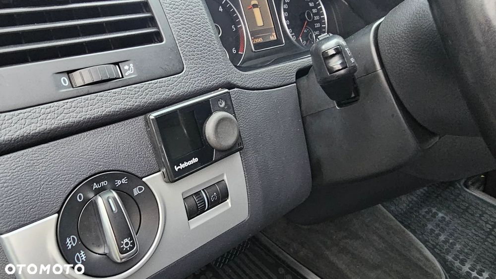 Volkswagen Multivan - 14