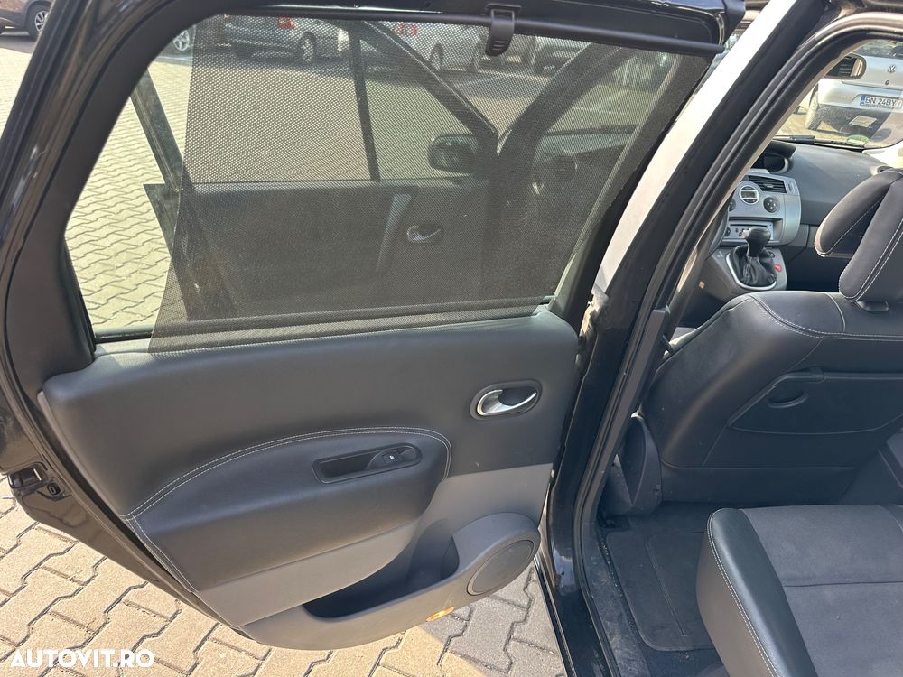 Renault Grand Scenic - 13