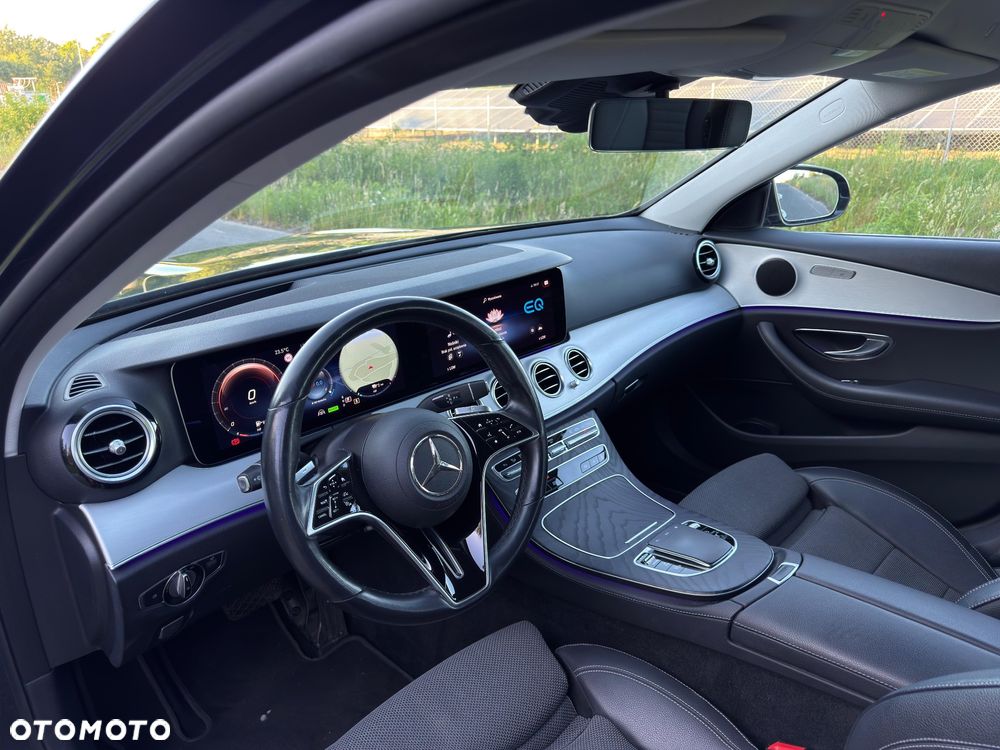 Mercedes-Benz Klasa E 300 de 4Matic 9G-TRONIC Night Edition - 23