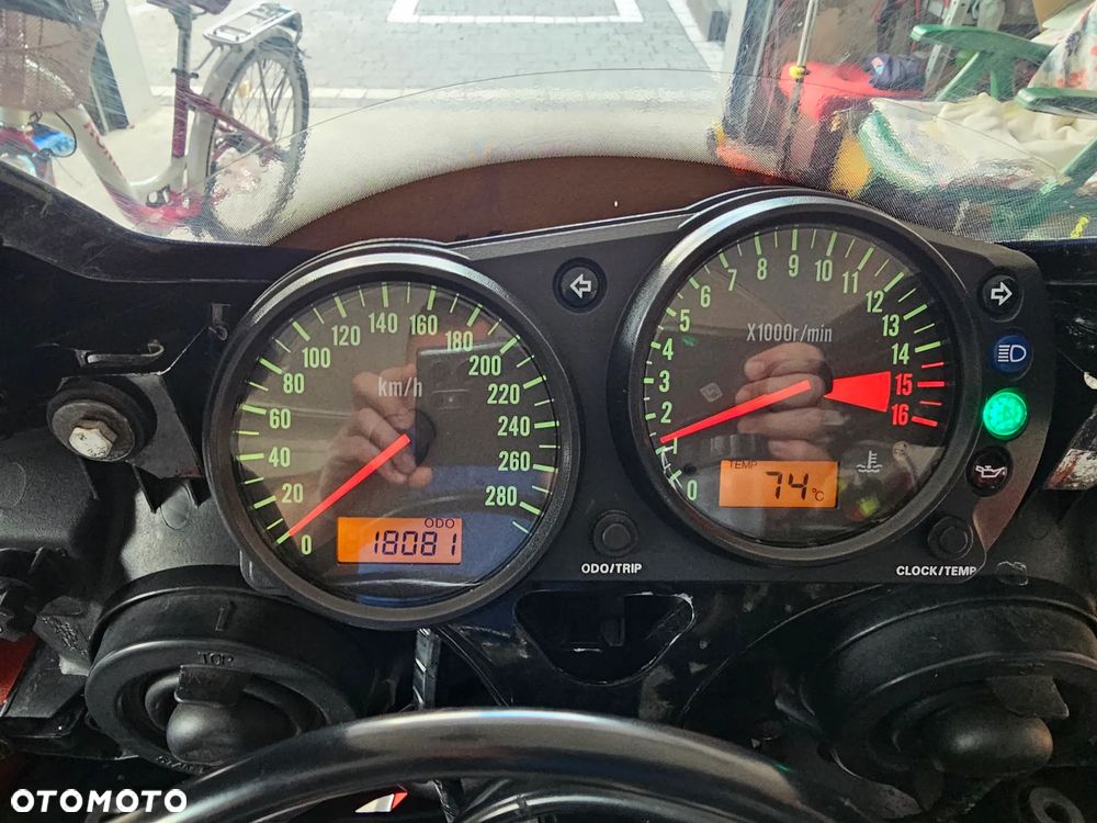 Kawasaki Ninja - 8