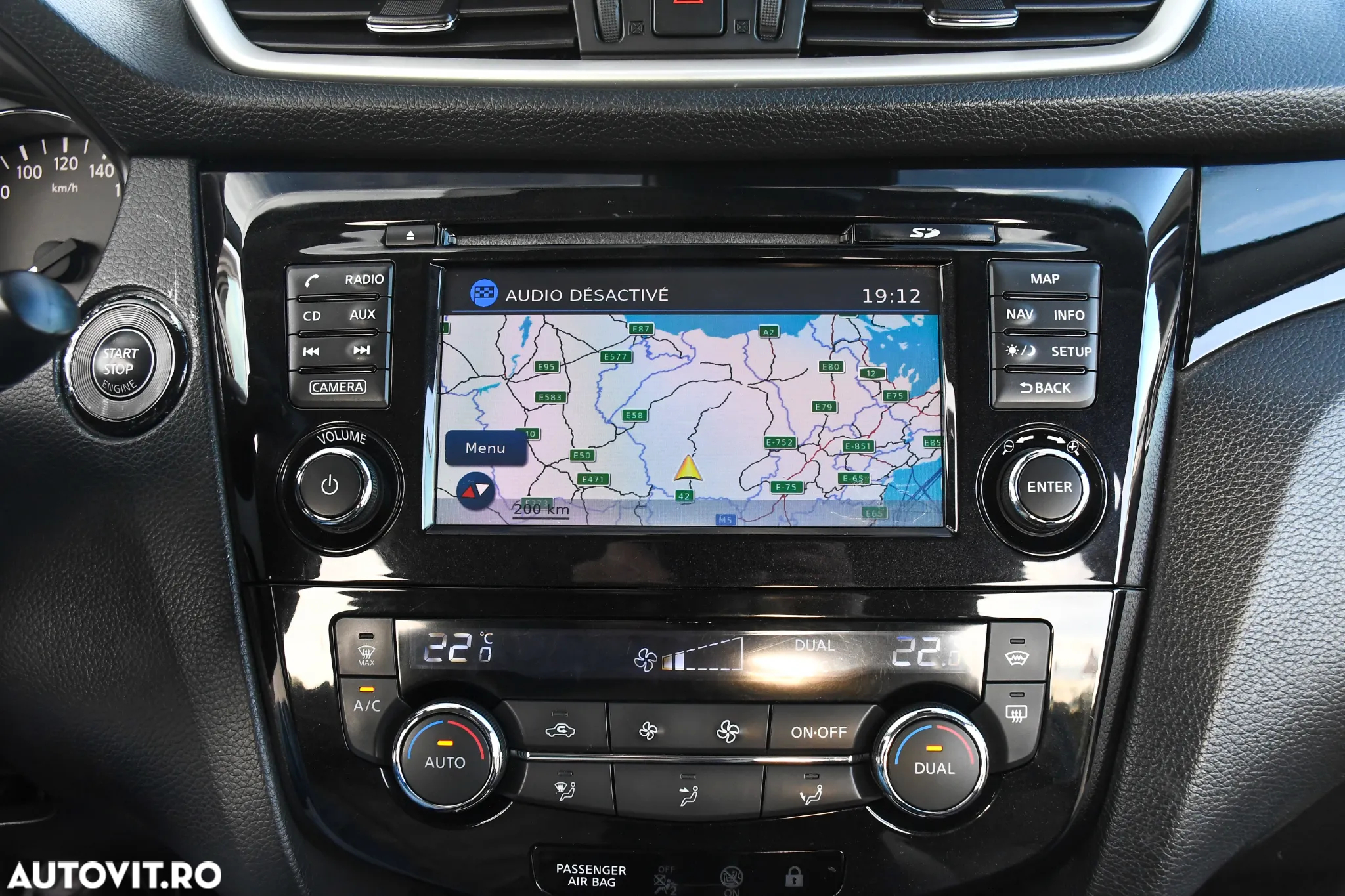 Nissan Qashqai 1.5 DCI Start/Stop N-Connecta - 25