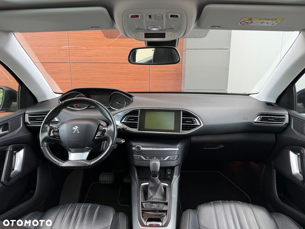 Peugeot 308 1.2 PureTech Allure S&S - 30