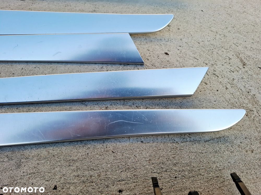 Listwy Dekory Drzwi Aluminium Quattro Komplet Audi A6 C6 - 6