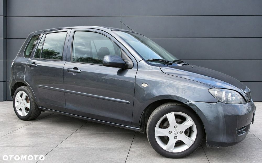 Mazda 2 - 25