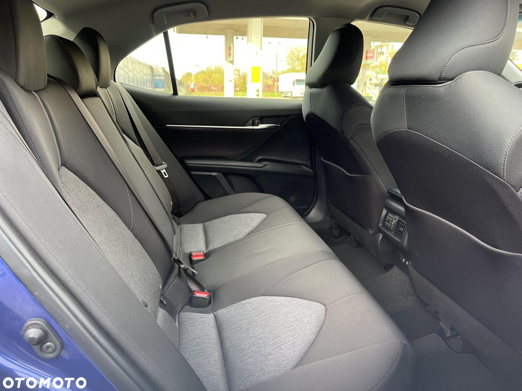 Toyota Camry - 11