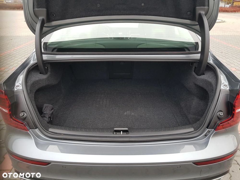 Volvo S60 T5 AWD Momentum Pro - 13