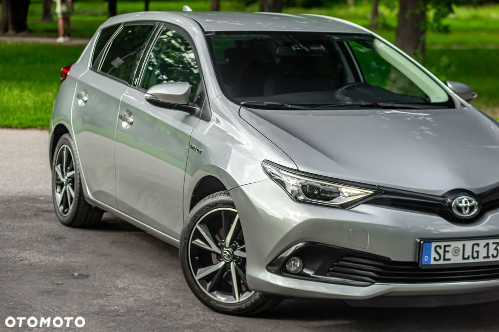 Toyota Auris Hybrid 135 Premium - 34