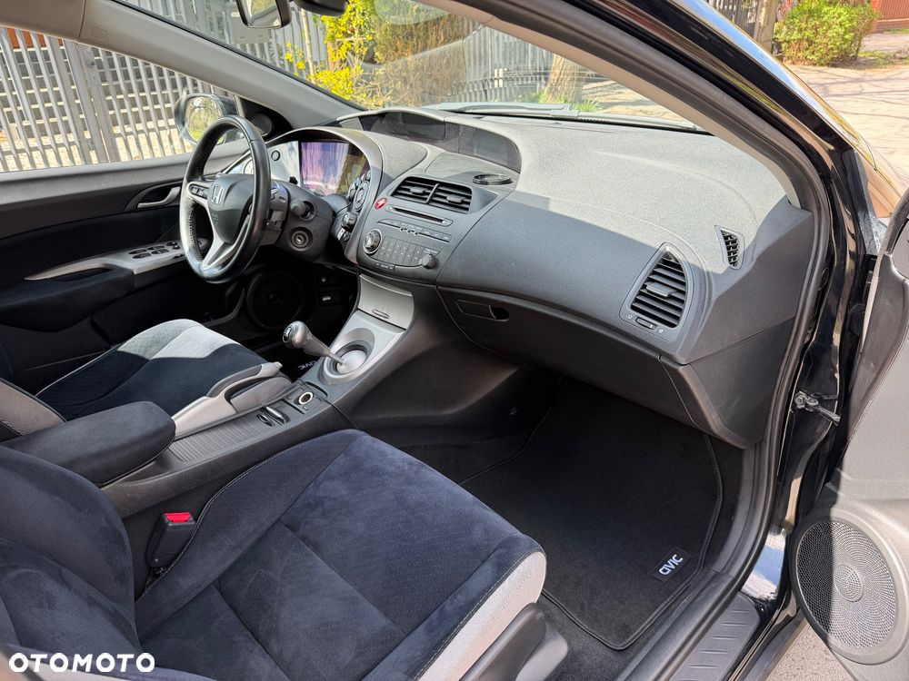 Honda Civic 1.4i LS - 6