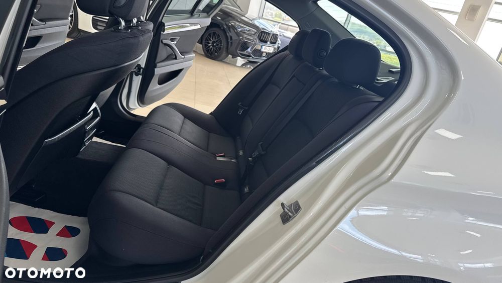 BMW Seria 5 - 31