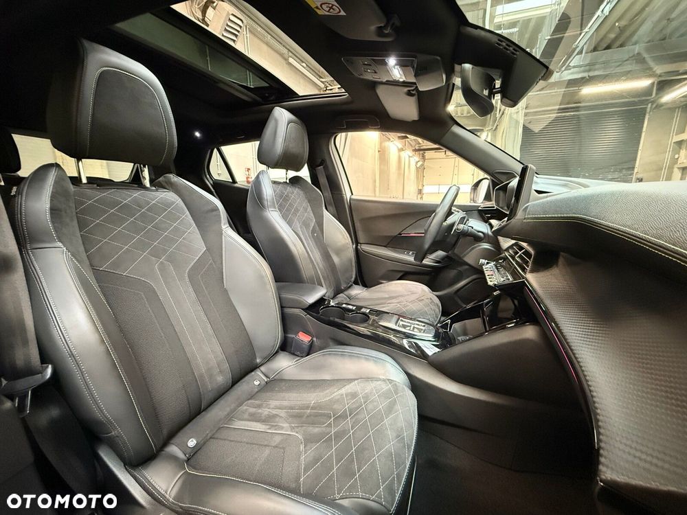 Peugeot 2008 1.2 PureTech GT Line S&S EAT8 - 22