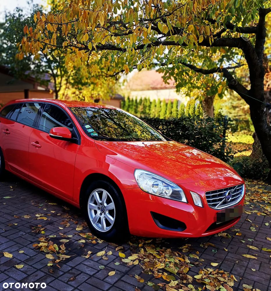 Volvo V60 D3 Momentum - 4