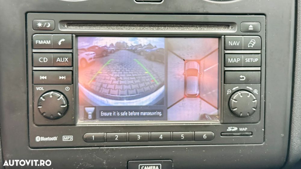 Nissan Qashqai 1.6 DCI N-Connecta - 17