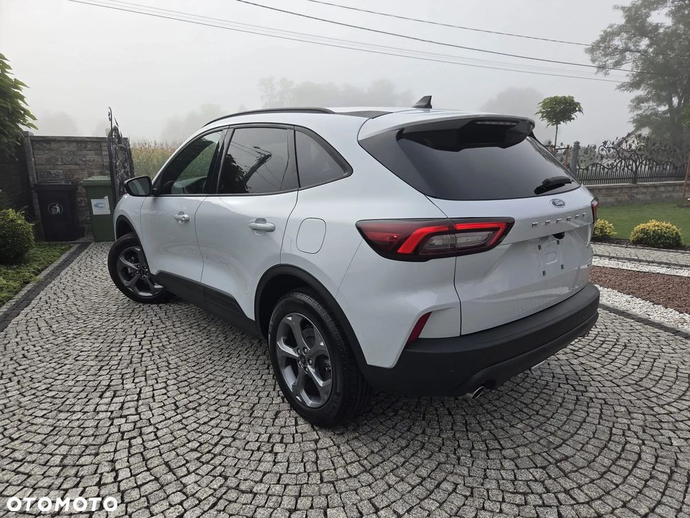 Ford Kuga - 9