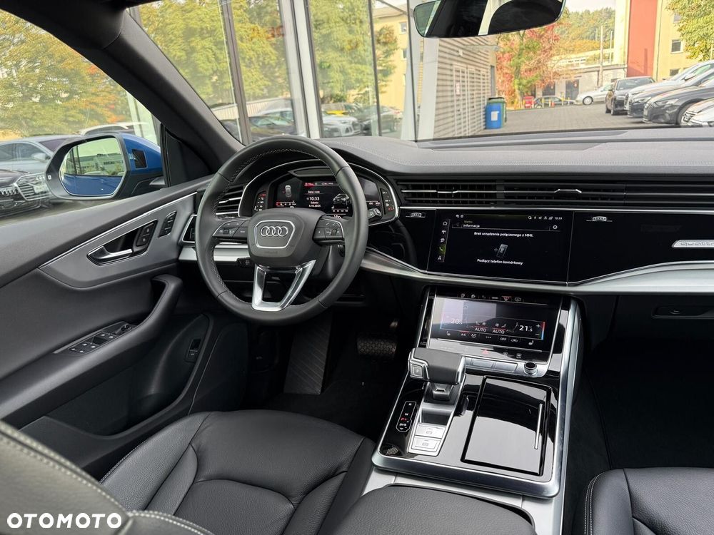 Audi Q8 - 11