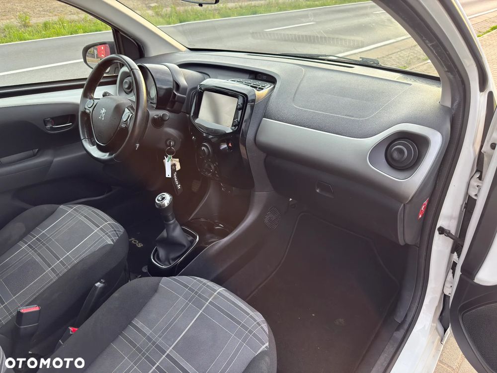 Peugeot 108 PureTech 82 Allure - 19