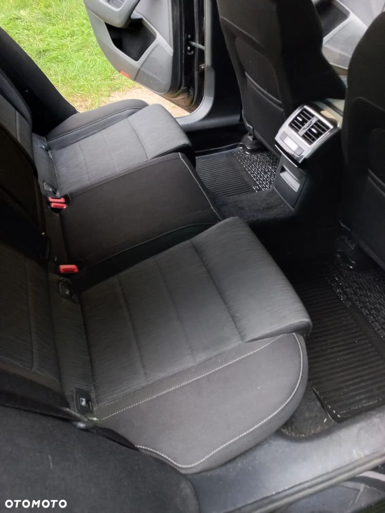 Skoda Superb 2.0 TDI Ambition DSG - 14