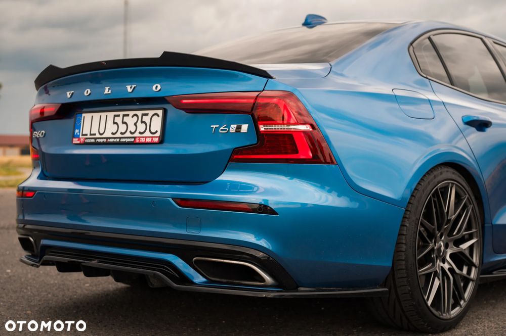 Volvo S60 T6 AWD R-Design - 5