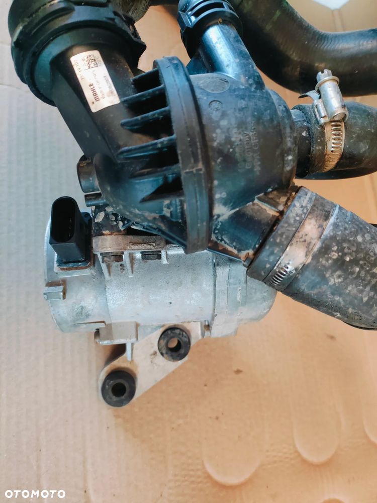 BMW E90 LIFT 2.0B POMPA WODY ELEKTRYCZNA - 8