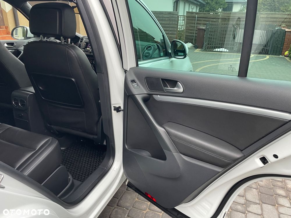 Volkswagen Tiguan 2.0 TDI 4Mot R-Style DSG - 22