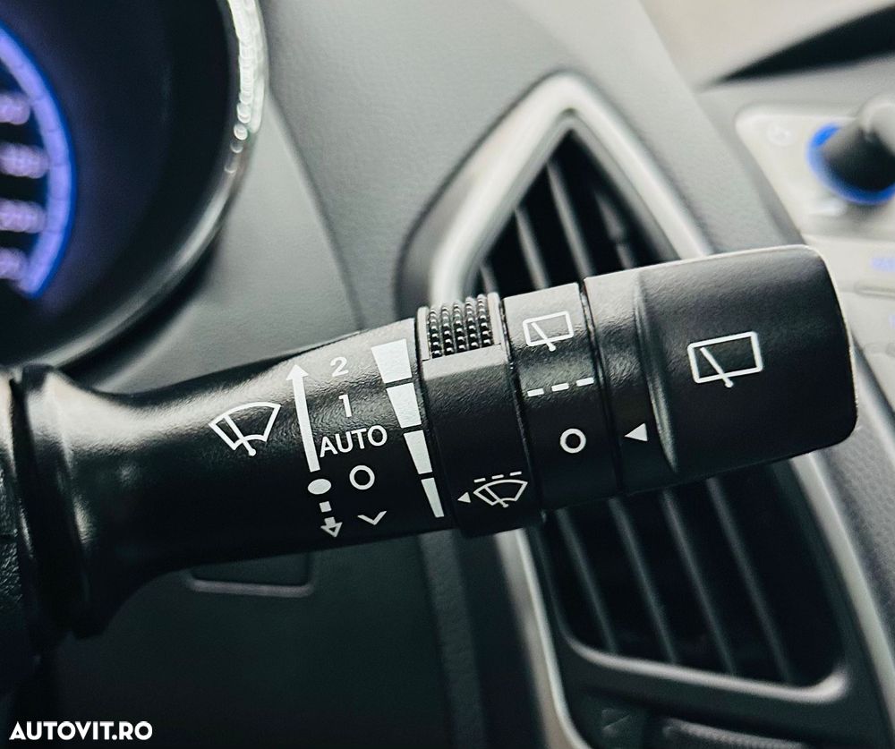 Hyundai ix35 1.7 CRDI 2WD Fifa World Cup Edition - 25