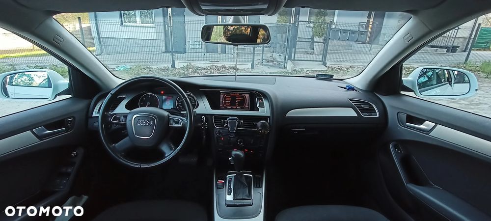 Audi A4 Avant 2.0 TDI DPF multitronic Ambiente - 15