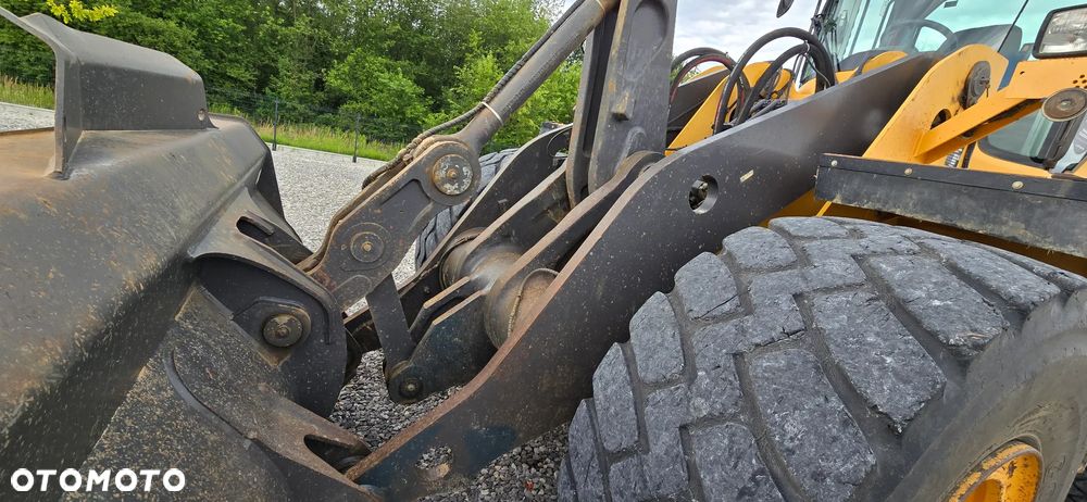 Volvo L150F - 8
