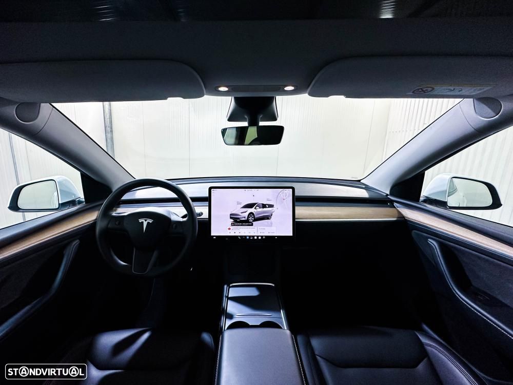 Tesla Model Y Standard - 11
