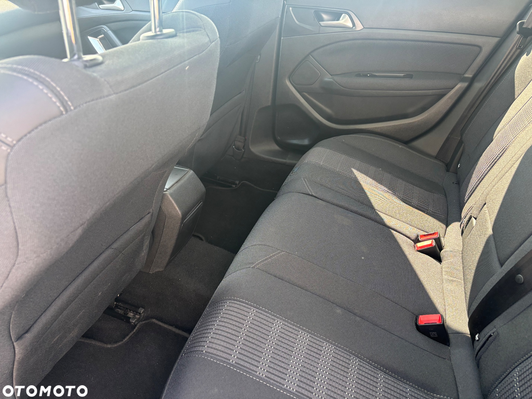 Peugeot 308 1.2 PureTech GPF Allure S&S - 7