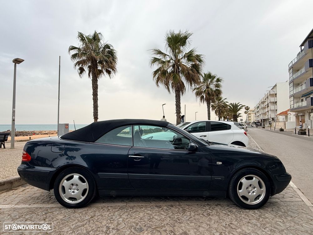 Mercedes-Benz CLK 230 - 12