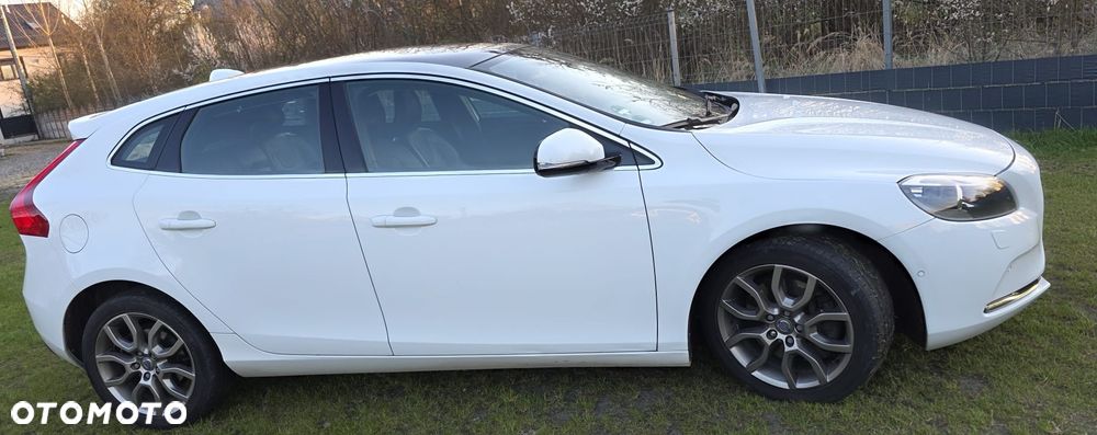 Volvo V40 D3 Summum - 9