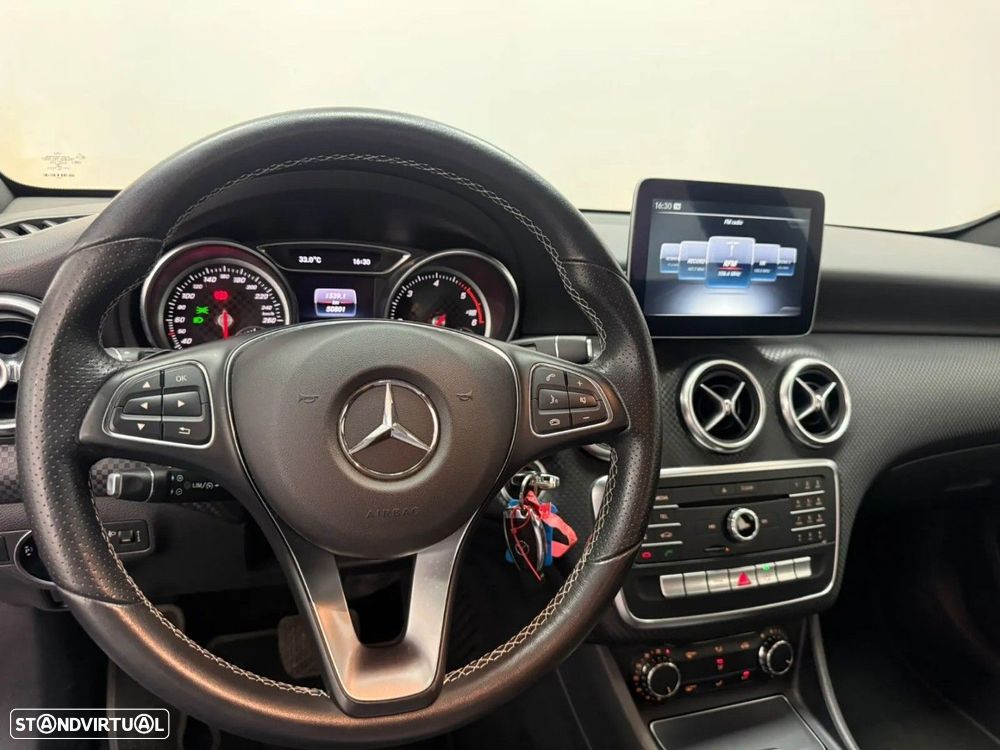 Mercedes-Benz A 180 CDi BlueEfficiency Aut. - 12