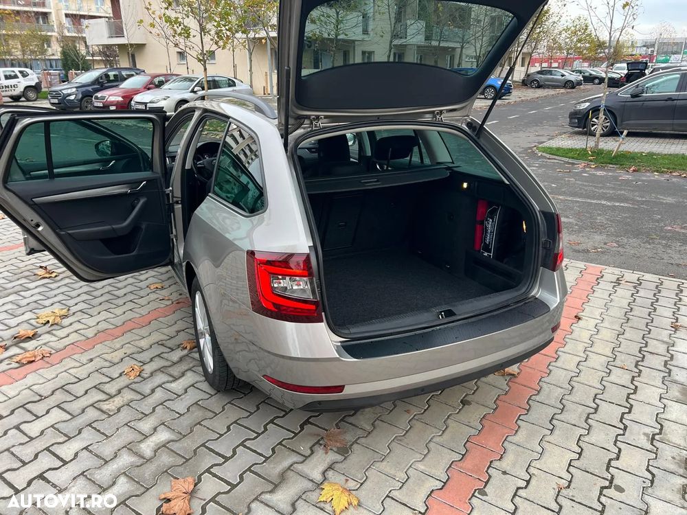 Skoda Octavia 1.5 TSI ACT DSG Clever - 15