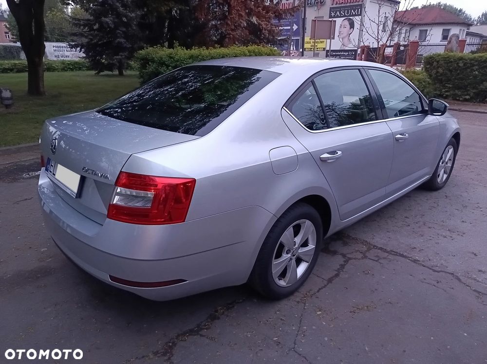 Skoda Octavia 1.6 TDI Ambition - 4