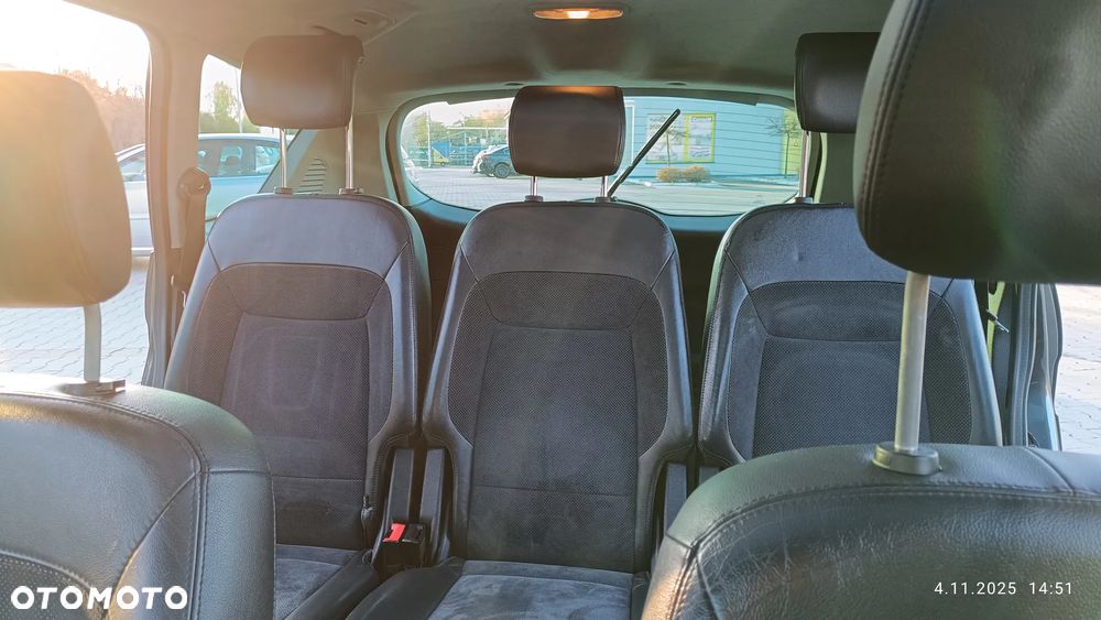 Ford S-Max 2.5 Titanium - 23