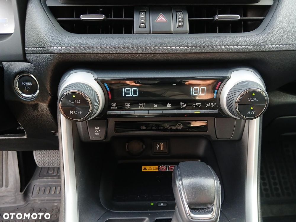 Toyota RAV4 - 32