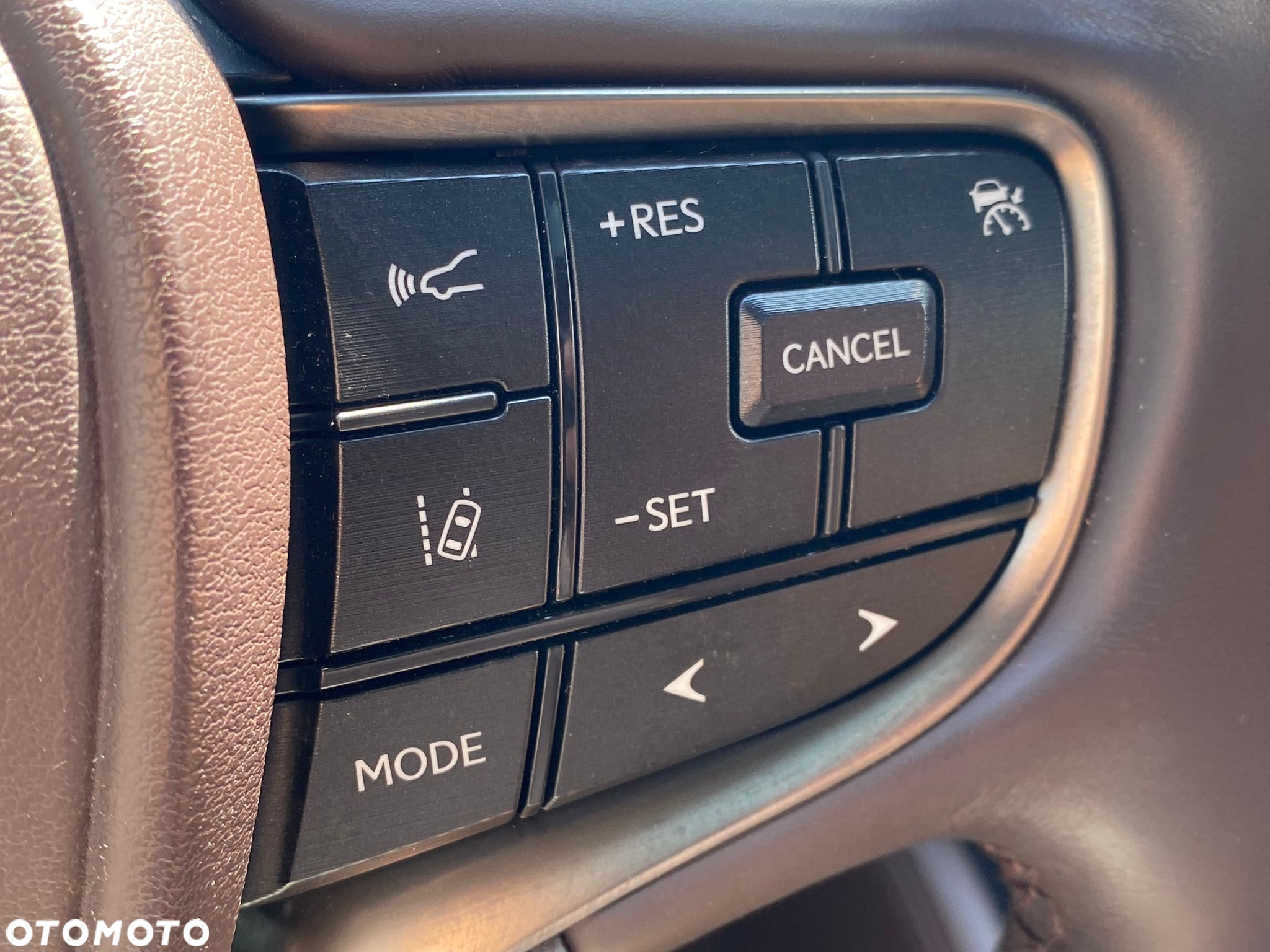 Lexus ES - 24